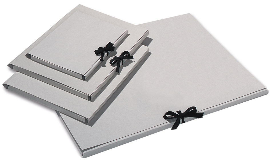 Cartons à dessin, rubans textiles
