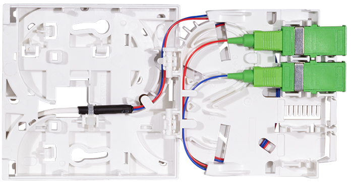 Visuel de référence : Boîte d'épissure FTTH avec câble d'installation, 2x SC / APC