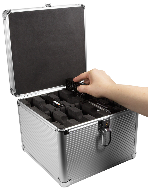 Valises, disques durs externes