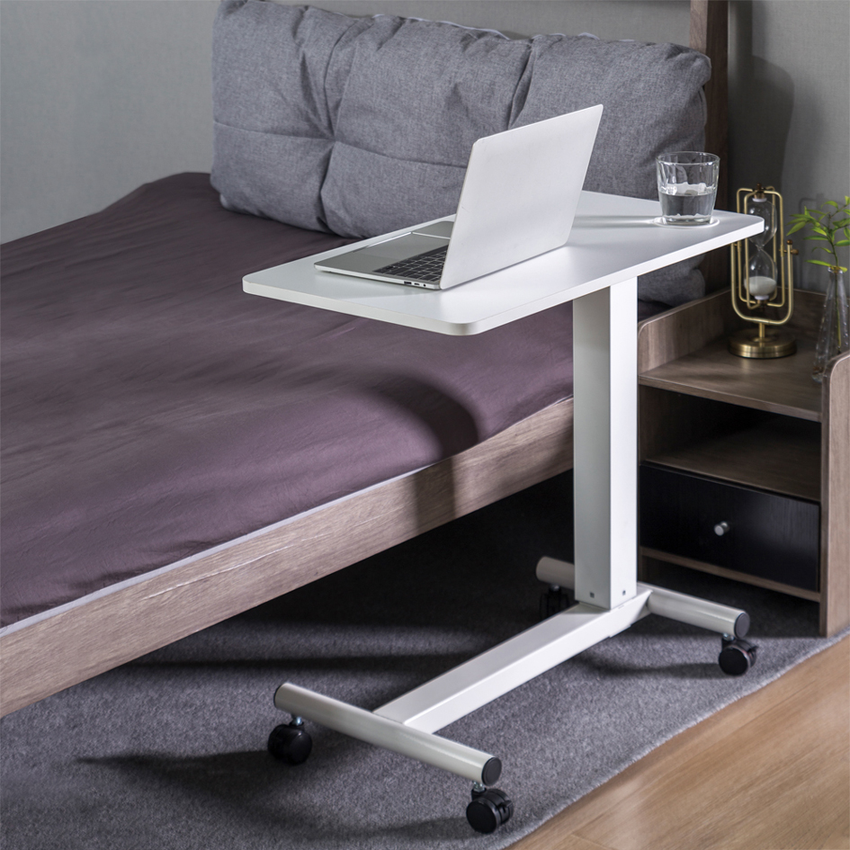 Tables de lit à roulettes