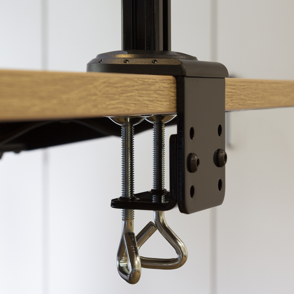 Visuel de référence: Montre la fixation facile sur le bureau