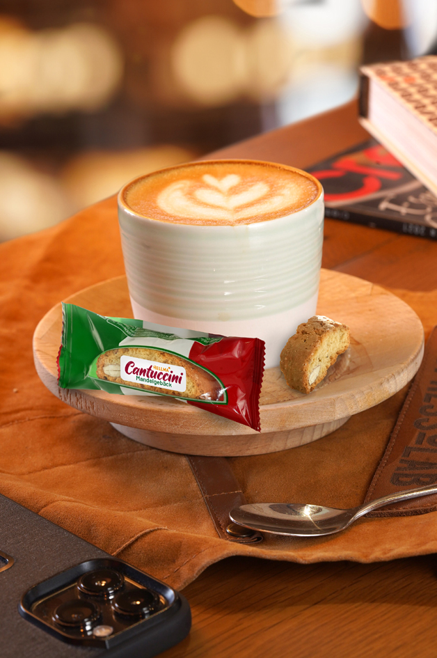 HELLMA Biscuit à l'amande Cantuccini, dans un carton