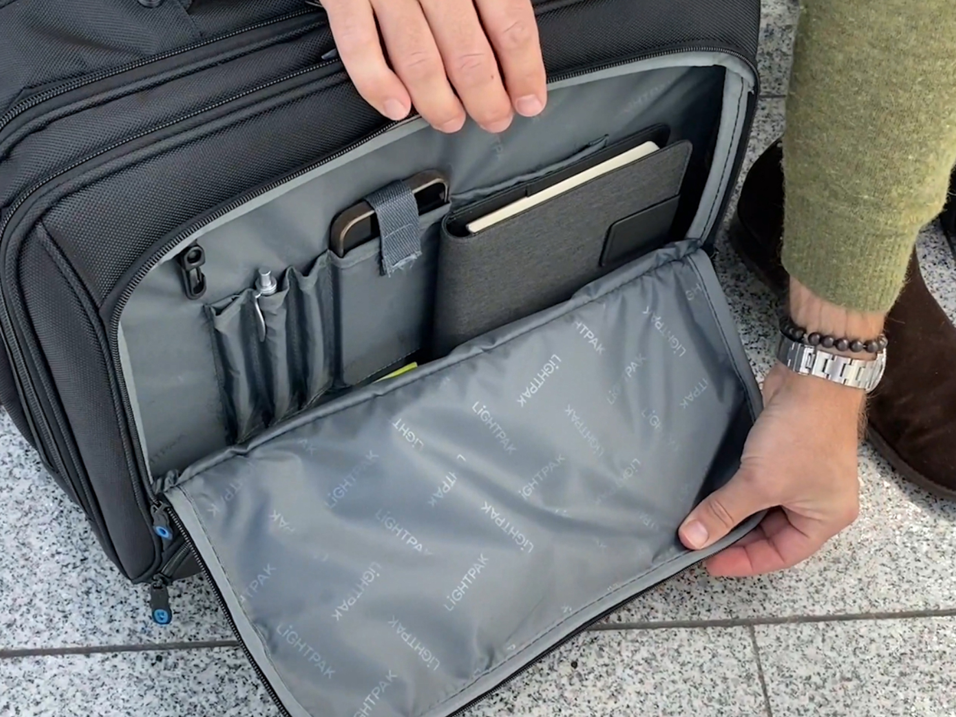 STOP Valise business pour ordinateur portable BORNEO, noir jusqu'à 43,18 cm (17') PET noir
