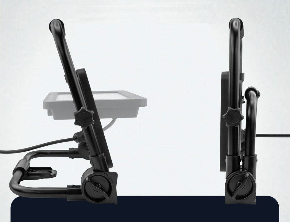 Pliable de manière très compacte grâce aux chevilles de réglage