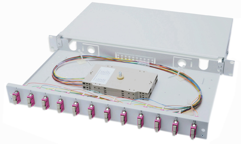 DIGITUS boîte d'épissure à fibres optiques OM4, équipée,
