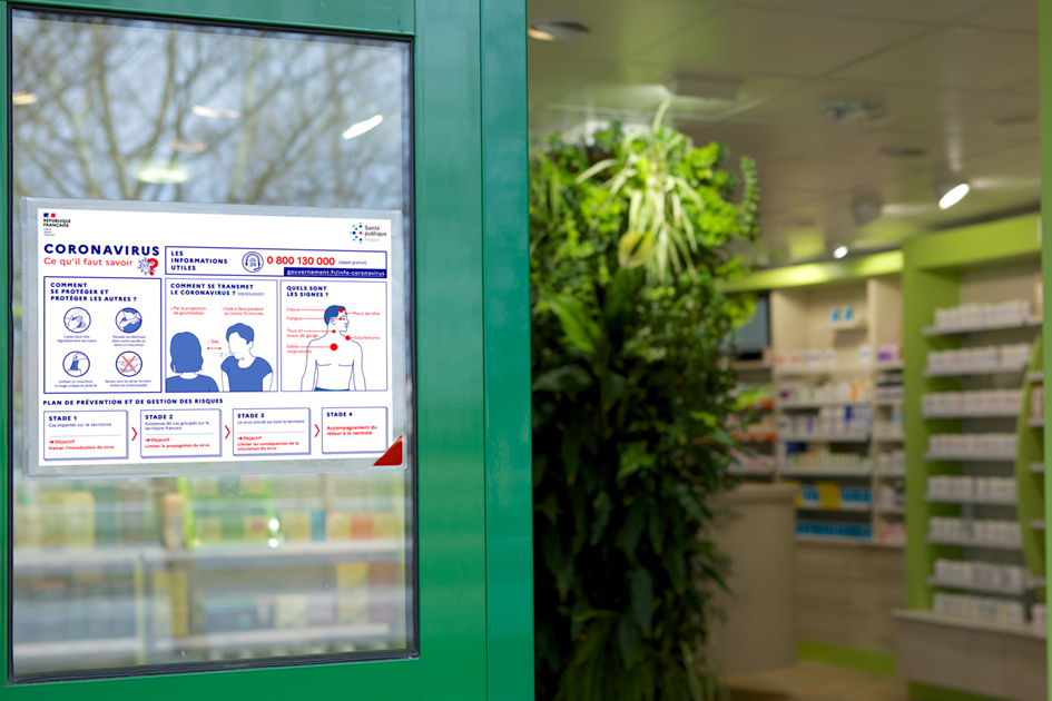 Pochettes d'informations, auto-adhésif