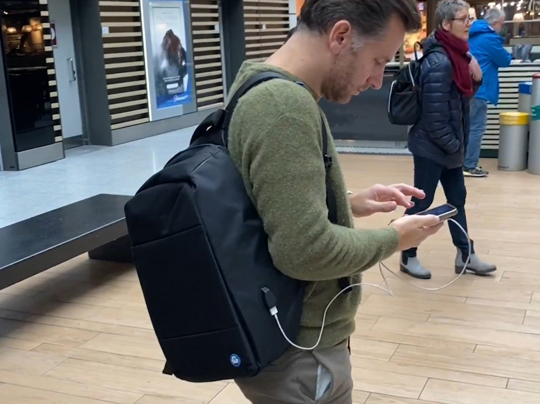 Visuel de référence : présente le produit en utilisation