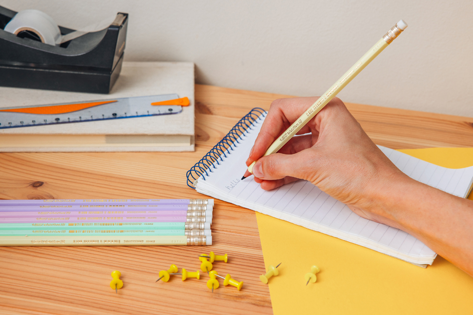 Crayons, hexagonal bout gomme