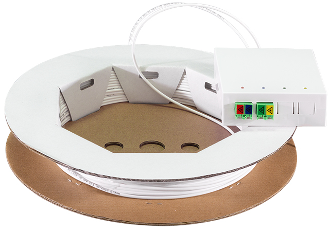 Visuel de référence : boîte d'épissure FTTH avec câble de pose, 2x LCD / APC