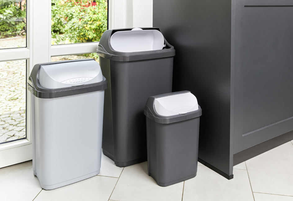 Poubelles, à roulettes