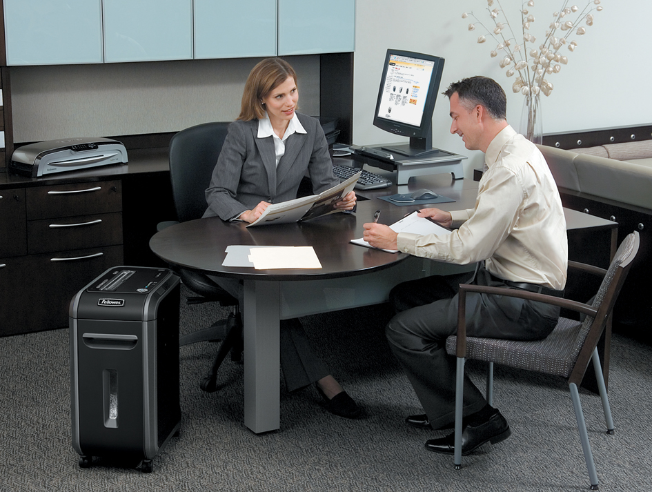 Destructeur de documents Powershred 99Ci, utilisation au bureau