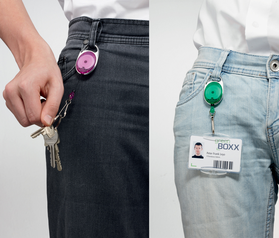 Porte-badge avec pinces à ressort, exemple d'utilisation
